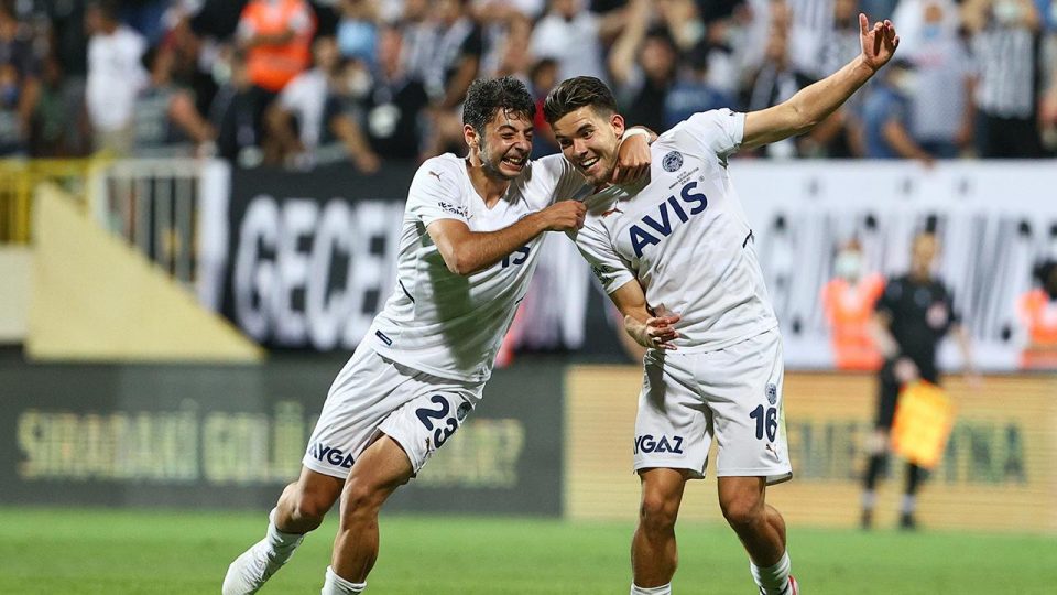 Fenerbahçe’de iç transfer harekatı