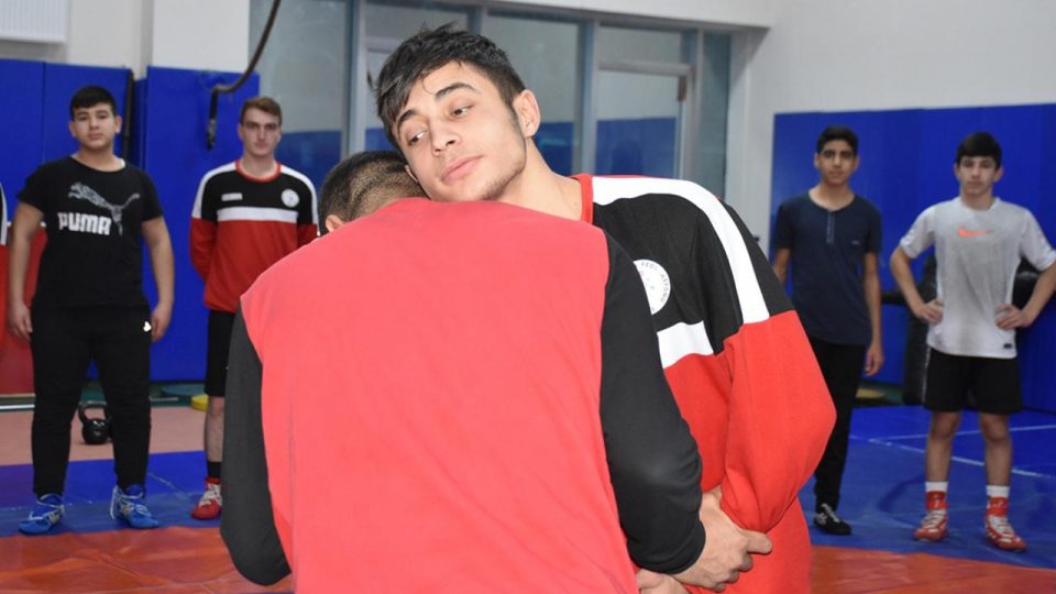 İşitme engelli milli güreşçi Hamza Kurak’ın hedefi olimpiyat