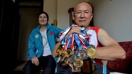 “Rekortmen dede” gücünü eşinden alıyor