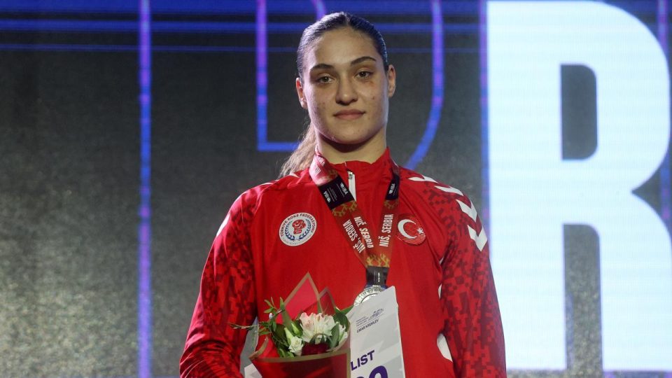 Milli boksör Büşra Işıldar, Dünya Şampiyonası’nda finale yükseldi